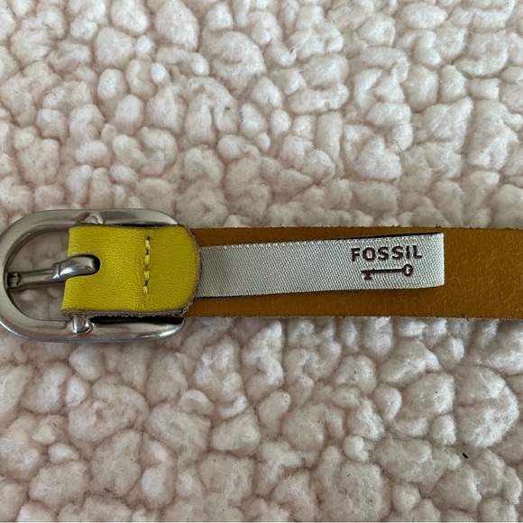 Fossil Metal Rivet Leather Belt - Picture 4 of 7